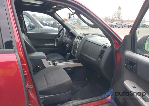 2012 Ford Escape Xlt z USA, uszkodzony, nr VIN 1FMCU0DG0CKB00970